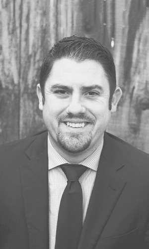 Photo of Erik Neville; click for full bio